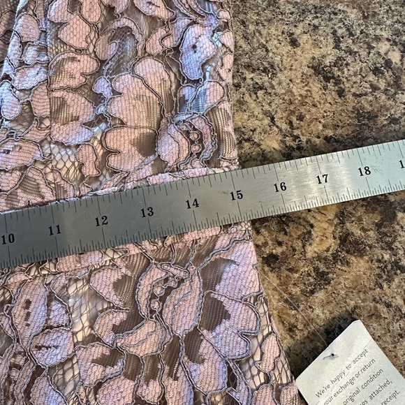 NWT Eliza J Womens Tulip Hem Dress Blush Pink Lace V Neck Lined Cocktail - Picture 13 of 16